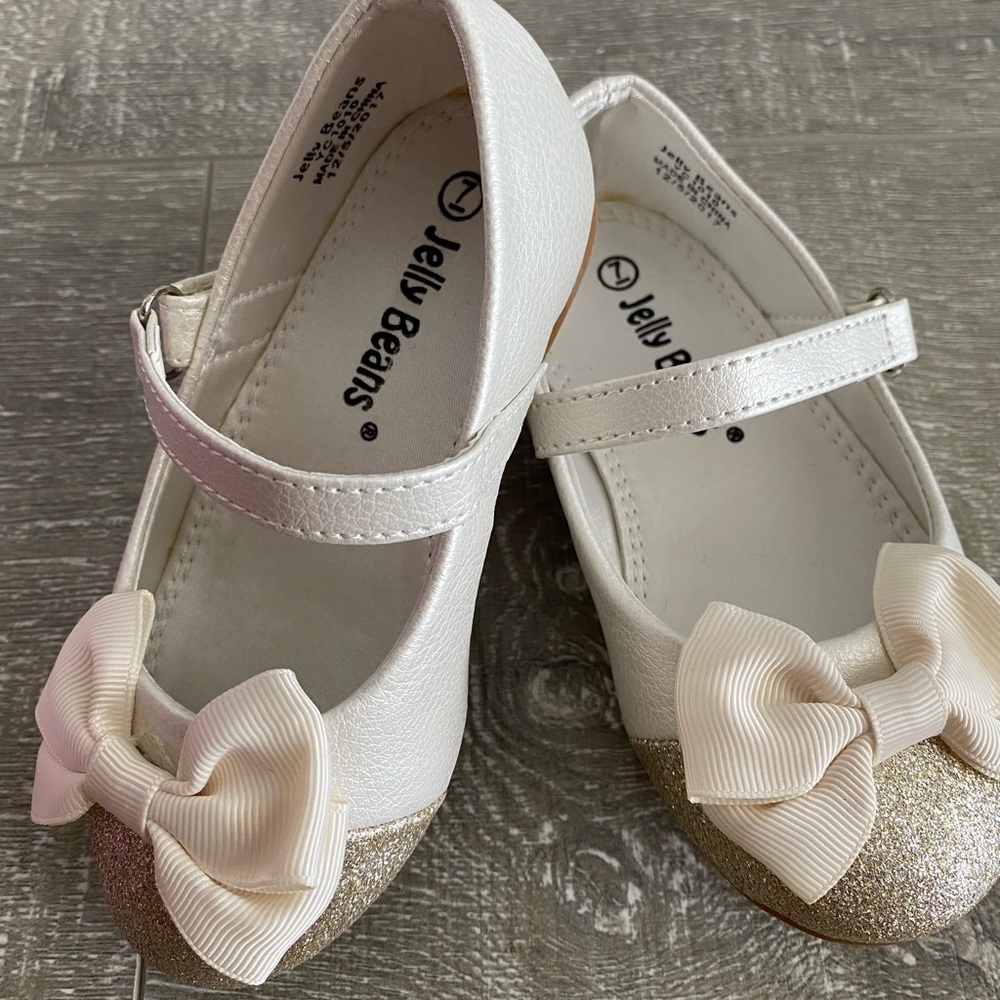 NEW Girl’s Mary Jane Dress Shoes 👧🏻
